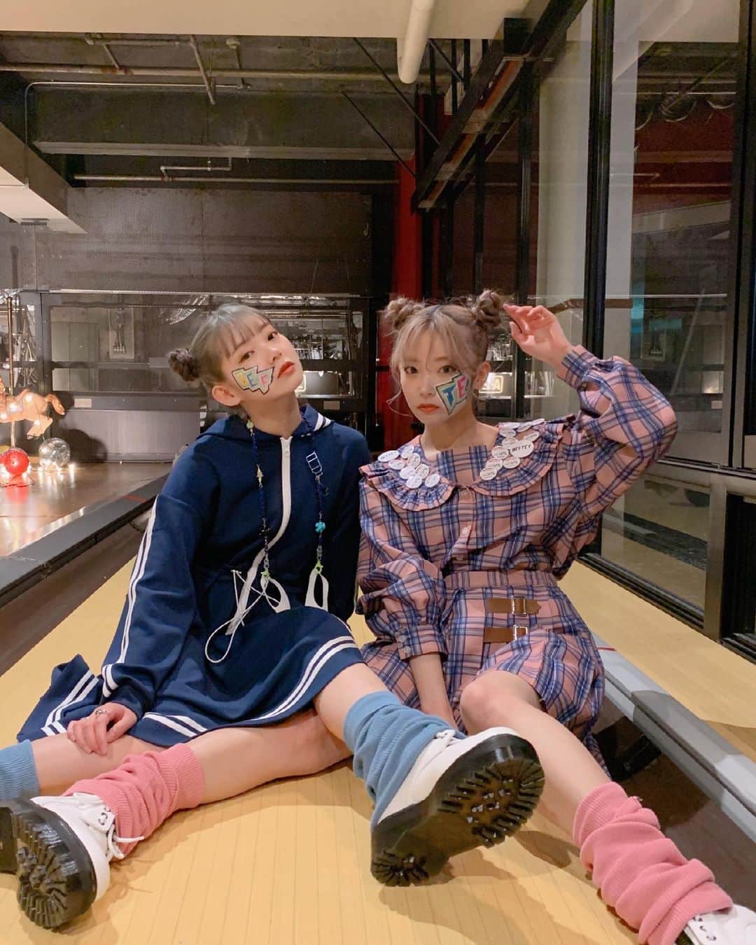 mimのインスタグラム：「いつかのオフショット🥰 まあたそちゃんとも撮ってもらったよ🌈🌈🌈 ありがとうございました！」