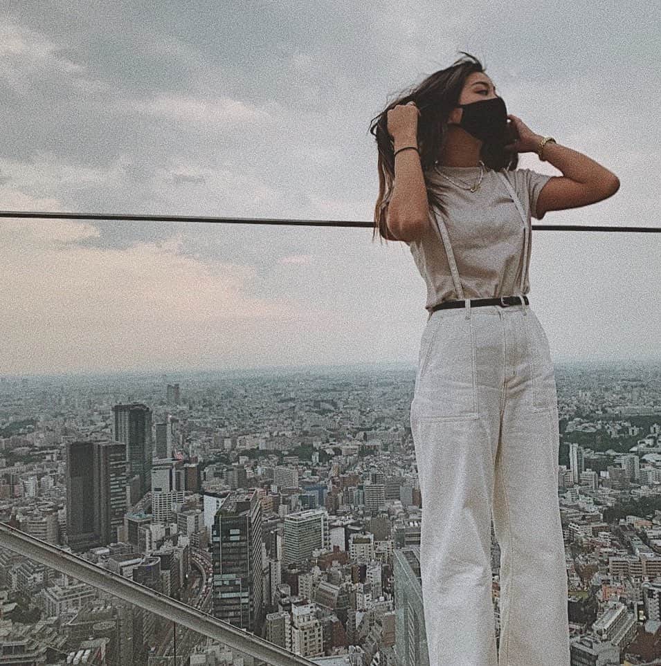 市來杏香のインスタグラム：「きょうは19:30から歌配信だぉ！ ぽこちゃでお待ちしてます！✨ 何歌おっかなあぁぁぁぁあ！🧡 #はじめてのしぶやすかい」