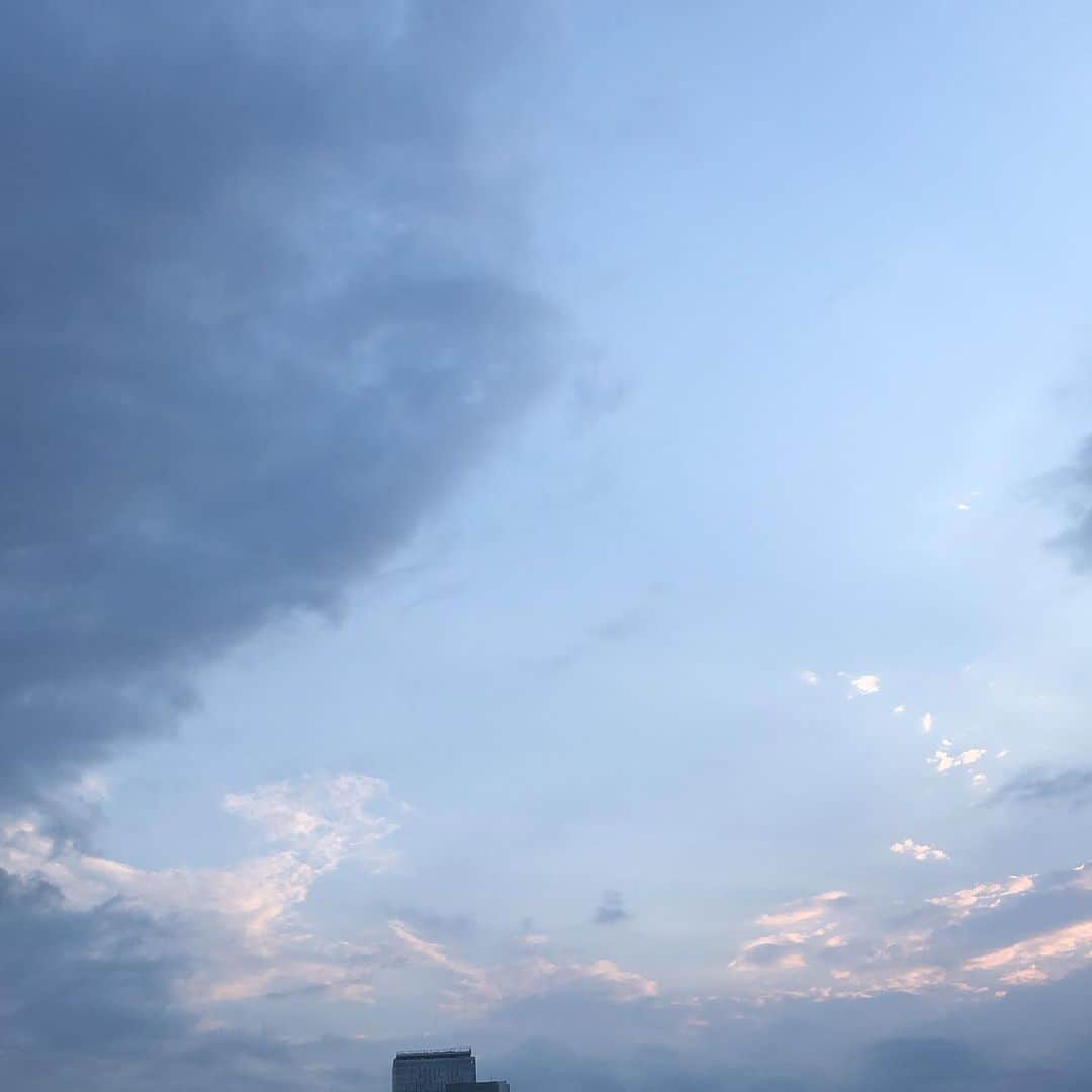 濱田マサルさんのインスタグラム写真 - (濱田マサルInstagram)「こんな綺麗な空❤️」6月23日 18時26分 - hamadamasaru