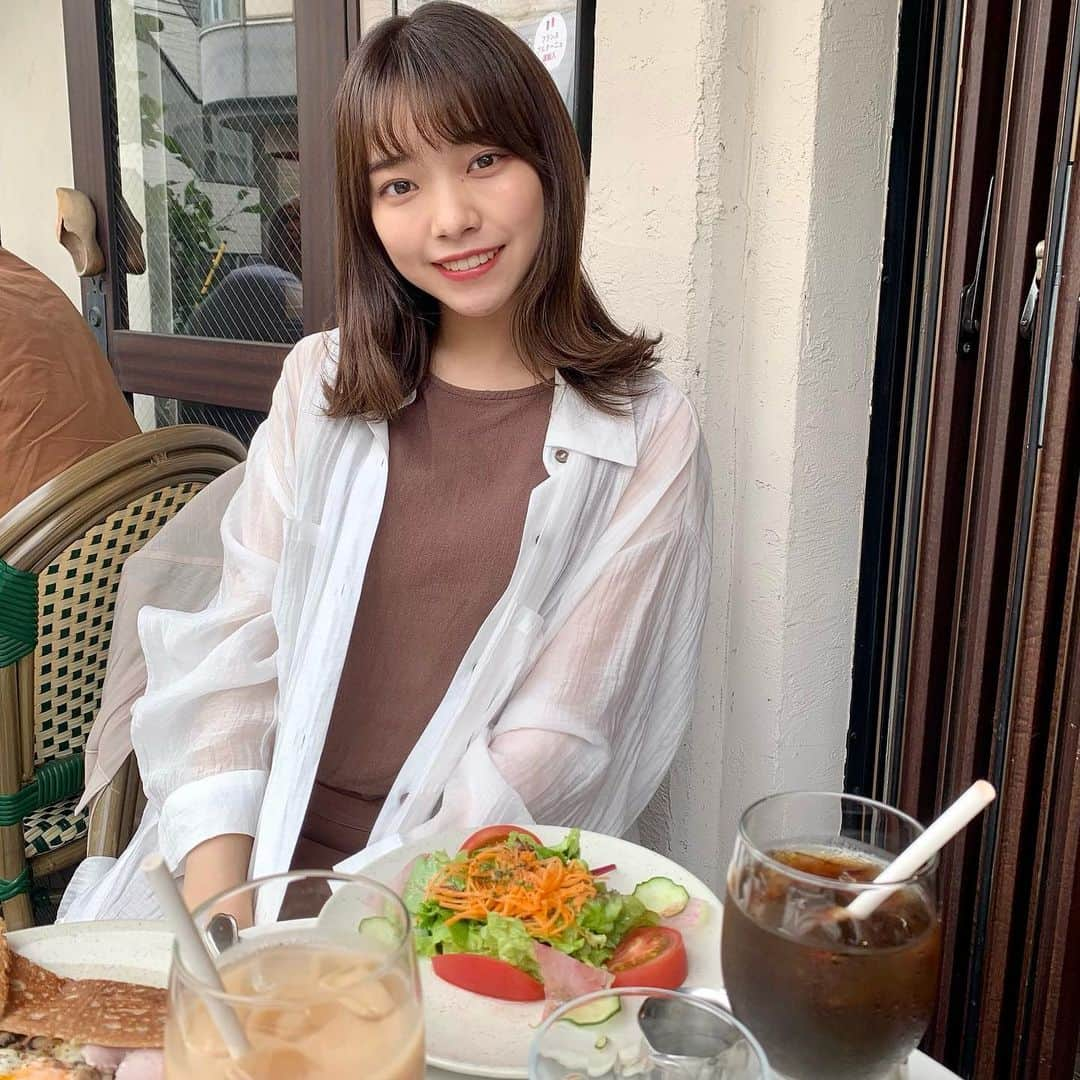 横山キラさんのインスタグラム写真 - (横山キラInstagram)「テラスランチでガレット食べました🍽  #表参道 #表参道ランチ #表参道カフェ #テラス席 #テラスランチ #ガレット #ガレットランチ #ミディアム #ミディアムヘア #ミスコン」6月23日 20時28分 - kira_yokoyama_