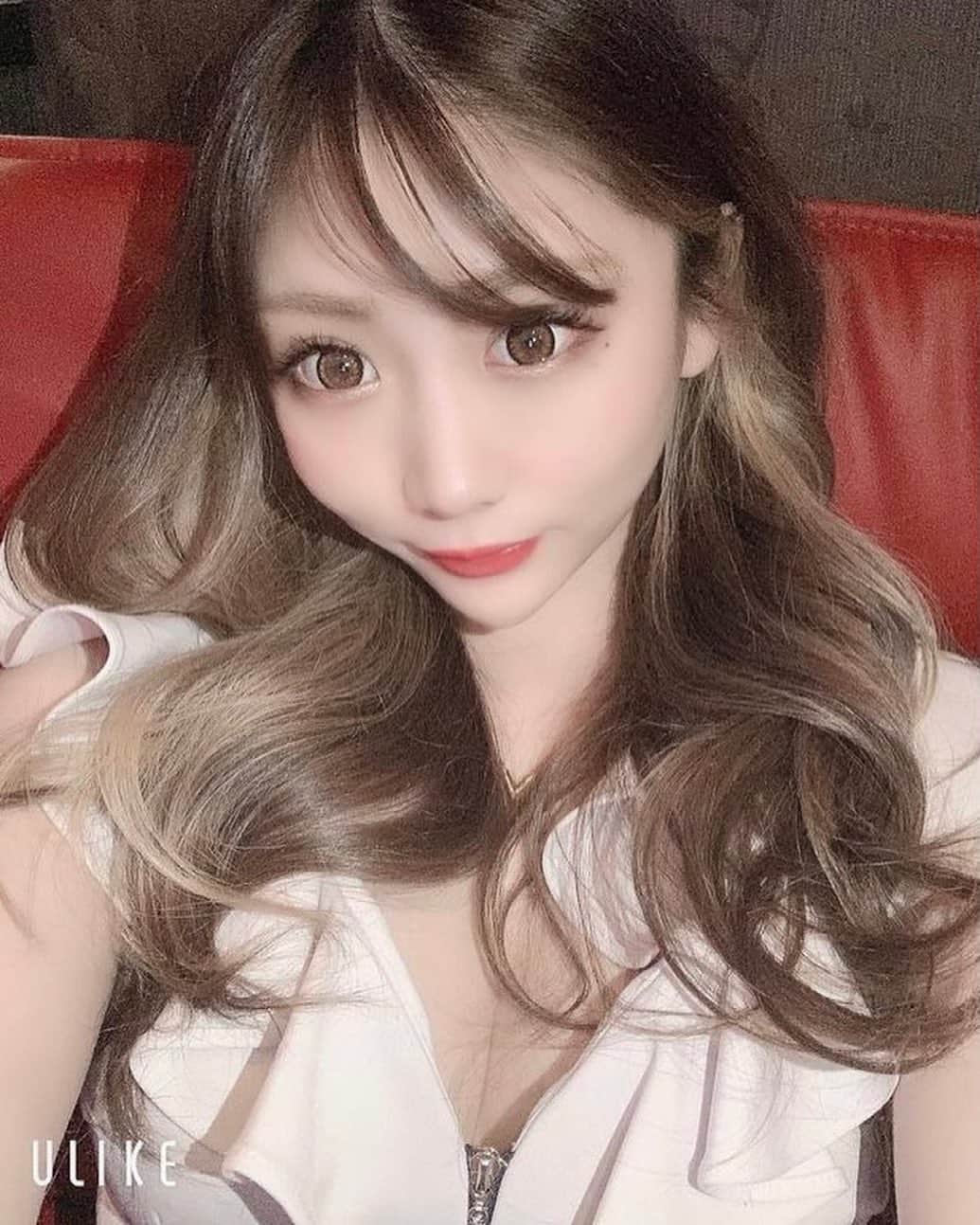 のインスタグラム：「【富山で発見🥺💓】 ㅤㅤㅤㅤㅤ This is Japanese night culture🇯🇵💫 Introducing Japanese famous hostess👗 Plz "follow me" , "like" and "Share" 💋 ㅤㅤㅤㅤㅤ 全国各地の夜の世界🦋で活躍されている、美を極めた名実共にトップクラスの美女をご紹介するアカウント 【💋キャバ図鑑💋】< @cabazukan >です✨ ㅤㅤㅤㅤㅤ ✳︎────────────────✳︎ 今回の図鑑的推しキャスト様は 富山(Toyama) 高岡(Takaoka) の 「 Club EDEN 」在籍の * しい * ちゃん @poyo__18 です😍✨ ✳︎────────────────✳︎ ⚠️アカウント内の 他のキャスト様もココから< @cabazukan >見てね👗✨⚠️ ㅤㅤㅤㅤㅤ こちら、富山「 @eden8.88 」さん🕋から、お目めぱっちりのキレ可愛いキャスト様💓しいちゃんの一枚📸✨ ↪︎ @poyo__18  ㅤㅤㅤㅤㅤ 明るくて大雑把な性格のしいちゃん😢笑 お酒が入ると、甘えん坊になって可愛さ5倍になります🥺💓 ↪︎ @poyo__18  ㅤㅤㅤㅤㅤㅤㅤ 最近はコロナいつまで続くのかと悩み続ける日々だそうで、、😢 今年は、来年から専門学校に進む予定のため、試験勉強を頑張っている頑張り屋さん🖋✨ そして夏に自分のお店をオープンさせる計画があるそうなので、実現したら報告お待ちしてます💋✨ ↪︎ @poyo__18  ㅤㅤㅤㅤㅤ ⚠️アカウント内の 他のキャスト様もココから< @cabazukan >見てね👗✨⚠️ ※インスタ以外の方はコチラ↓ https://www.instagram.com/cabazukan/ ㅤㅤㅤㅤㅤ ◤◢◤◢◤◢◤◢◤◢◤◢◤◢◤◢◤◢◤◢ リポスト希望のキャスト様、 フォロー&タグ付け🏷 < @cabazukan > して頂けると気付きやすいので 宜しくお願い致します！ ◤◢◤◢◤◢◤◢◤◢◤◢◤◢◤◢◤◢◤◢ ──────────────── ©︎produced by @terry0404ht  # ぶっ飛びテリー会長  フォローしてもらえると更新頑張れます🚀 ──────────────── ㅤㅤㅤㅤㅤ ㅤㅤㅤㅤㅤ ㅤㅤㅤㅤㅤ ㅤㅤㅤㅤㅤ 【# キャバ図鑑, # 推し嬢 】 # 指名するならキャバ図鑑  #すっぴん美人 #セクシーお姉さん  #黒髪ロング  #fathersday #黒髪女子  #あざとい系女子 #マリンスポーツ  #湯上がり美人 #富山キャバ嬢  #脚フェチ #ビキニ女子  #ビキニギャル #へああれんじ  #ロリ巨乳 #綺麗なお姉さん  #富山キャバクラ  ㅤㅤㅤㅤㅤ #清楚系女子  #夏コーデ #ヘアアレンジ簡単  #ケツスタグラム  #ぎゃう #メンズヘアスタイル  #インスタグラビア #笑顔が可愛い  #水着ギャル #父の日  #簡単ヘアアレンジ #メンズコーディネート  ㅤㅤㅤㅤㅤㅤㅤㅤㅤㅤ  ──────────────── ©︎produced by @terry0404ht  # ぶっ飛びテリー会長  フォローしてもらえると更新頑張れます🚀 ──────────────── ㅤㅤㅤㅤㅤ ㅤㅤㅤㅤㅤ ㅤㅤㅤㅤㅤ」