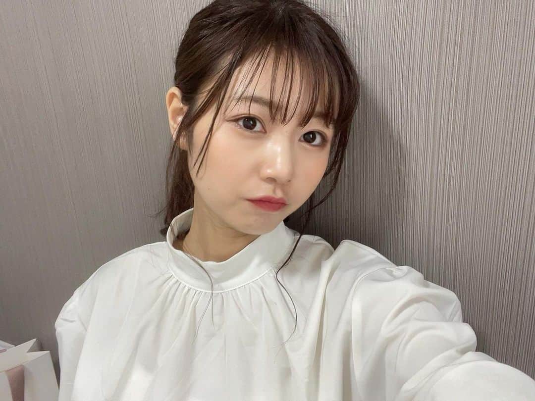 杉浦みずきのインスタグラム：「. うぎゃーーー！ 今日で焼けたぜったい！ ※写真はまだまだ涼しかった頃です笑 お仕事で関西かえってきております 今んとこ1番楽しかったのは久しぶりに自転車に乗ったことです笑笑 チャリンコ爆走娘だったので🚴‍♀️」