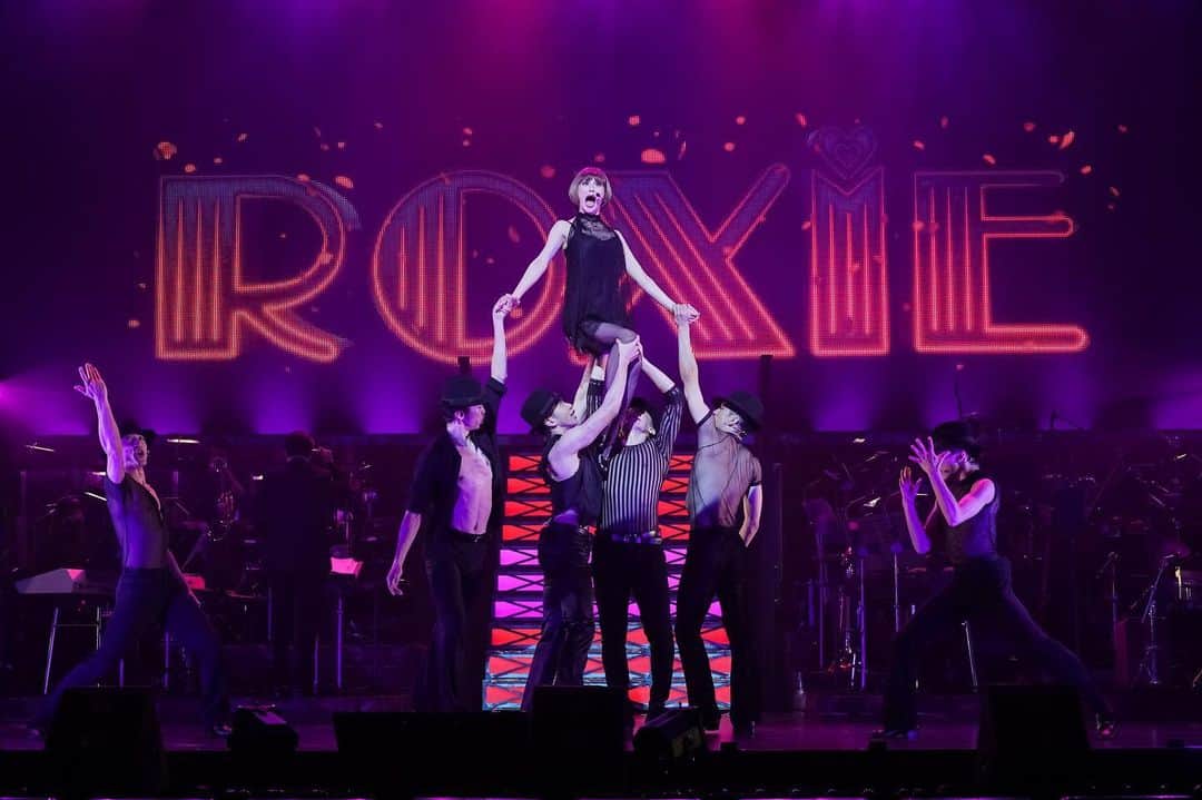 米倉涼子のインスタグラム：「いつもと違う楽しいRoxie 😍  Different types of fun Roxie as usual 😋」