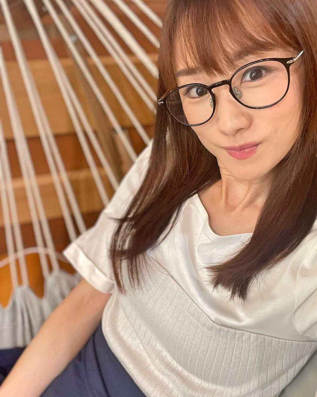 堂真理子さんのインスタグラム写真 - (堂真理子Instagram)「おはようございます☀️  #おうち時間 は、ハンモックで揺られてリラックス…♫  今日も一日頑張りましょう😊 「大下容子 ワイド！スクランブル」のピックアップニュースを担当します！  #ハンモック #リラックス  #堂真理子 #テレビ朝日 #アナウンサー」6月24日 8時26分 - mariko_do