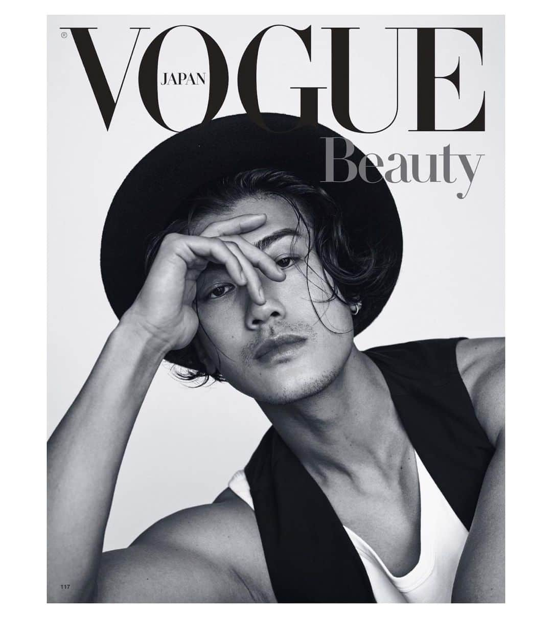 赤西仁のインスタグラム：「『VOGUE JAPAN』2021年8月号 6月28日発売 #VOGUE #JINAKANISHI #赤西仁」