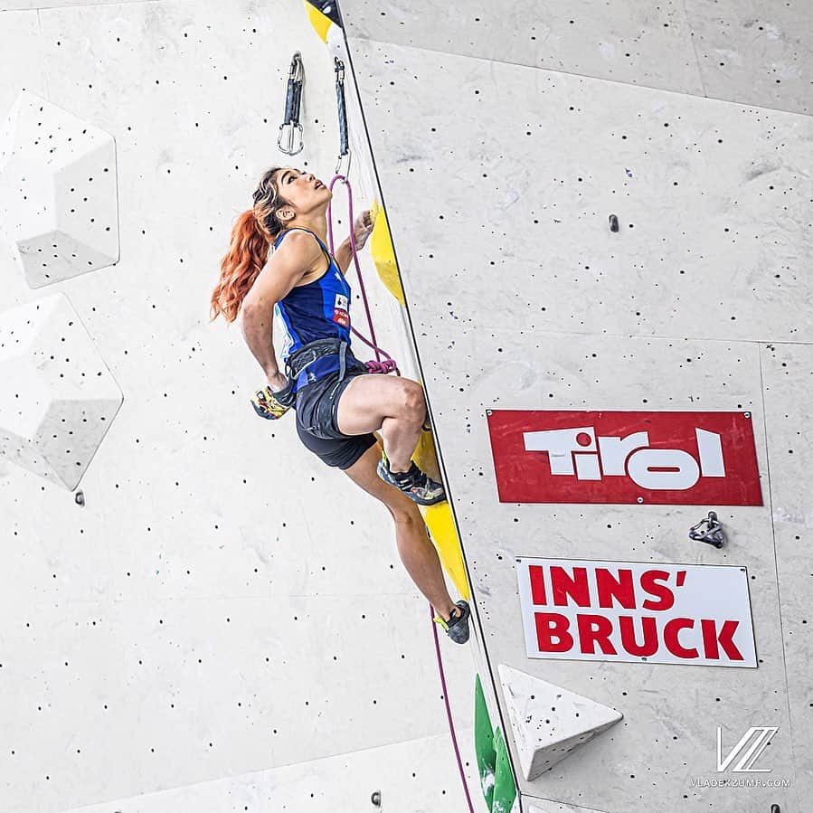 野中生萌さんのインスタグラム写真 - (野中生萌Instagram)「Yay, made it to semis!👏🏽☺️💪🏽🔥🔥But next is the bouldering qualifying starts in a few hours!  Pic by @vladek_zumr」6月24日 12時14分 - nonaka_miho