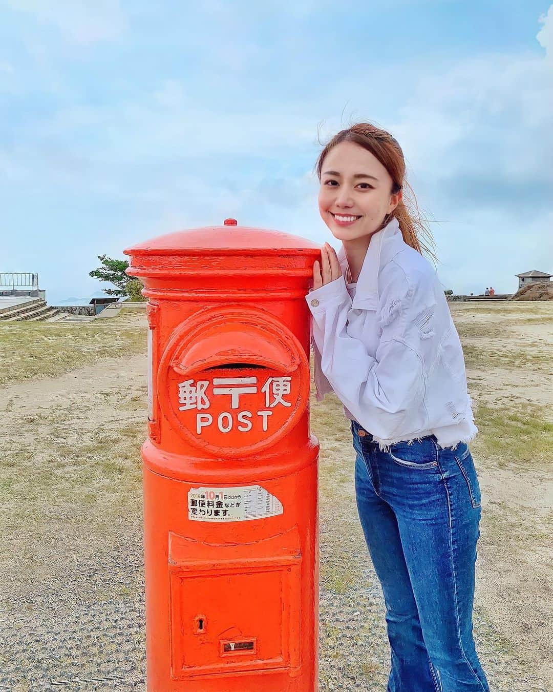 とくさきさんのインスタグラム写真 - (とくさきInstagram)「こんばんは⭐️ . 行ってみたかった天空のポスト📮 私こういうスポット大好きだからテンション上がった〜💕✨ . それでは今日も1日お疲れ様でした😌 .  #ゴルフ#ゴルフ女子#golf#golfgirl#golfswing#ゴルフスイング#sports#スポーツ#スポーツ女子#골프#골프여자#尔夫球#高尔夫#ゴルフウェア#golfwear」6月24日 19時45分 - tokusaki_golf