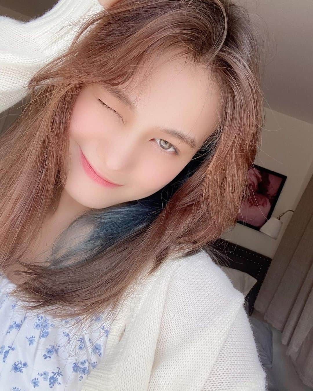 NiziUさんのインスタグラム写真 - (NiziUInstagram)「🙈first, lemme take a selfie🙈 • • • 📸ninaaaaaaaaa💕💕💕💕💕💕💕 (今回はちゃんと自分で撮りました笑笑) (제 셀카 어때용~??? 잘 찍었죠!☺️) (Am I good at taking selfie’s...?) #niziu #withu #nina #🐶」6月24日 19時52分 - niziu_artist_official