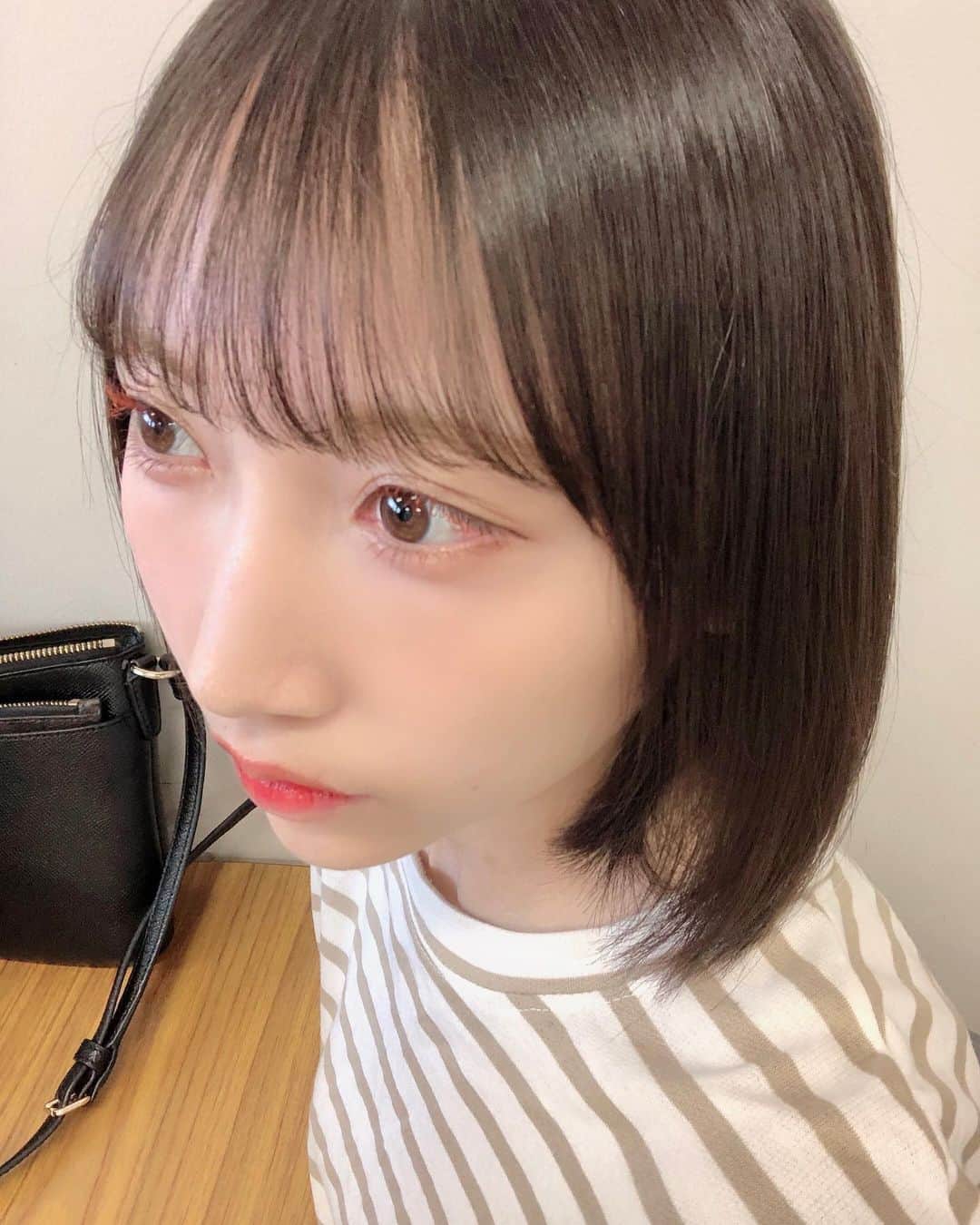 薮下楓のインスタグラム：「オレンジのマスカラ🍊 色素薄くみえてお気に入りです！ 好きなコスメ増えてく…  #薮下楓　#stu48」