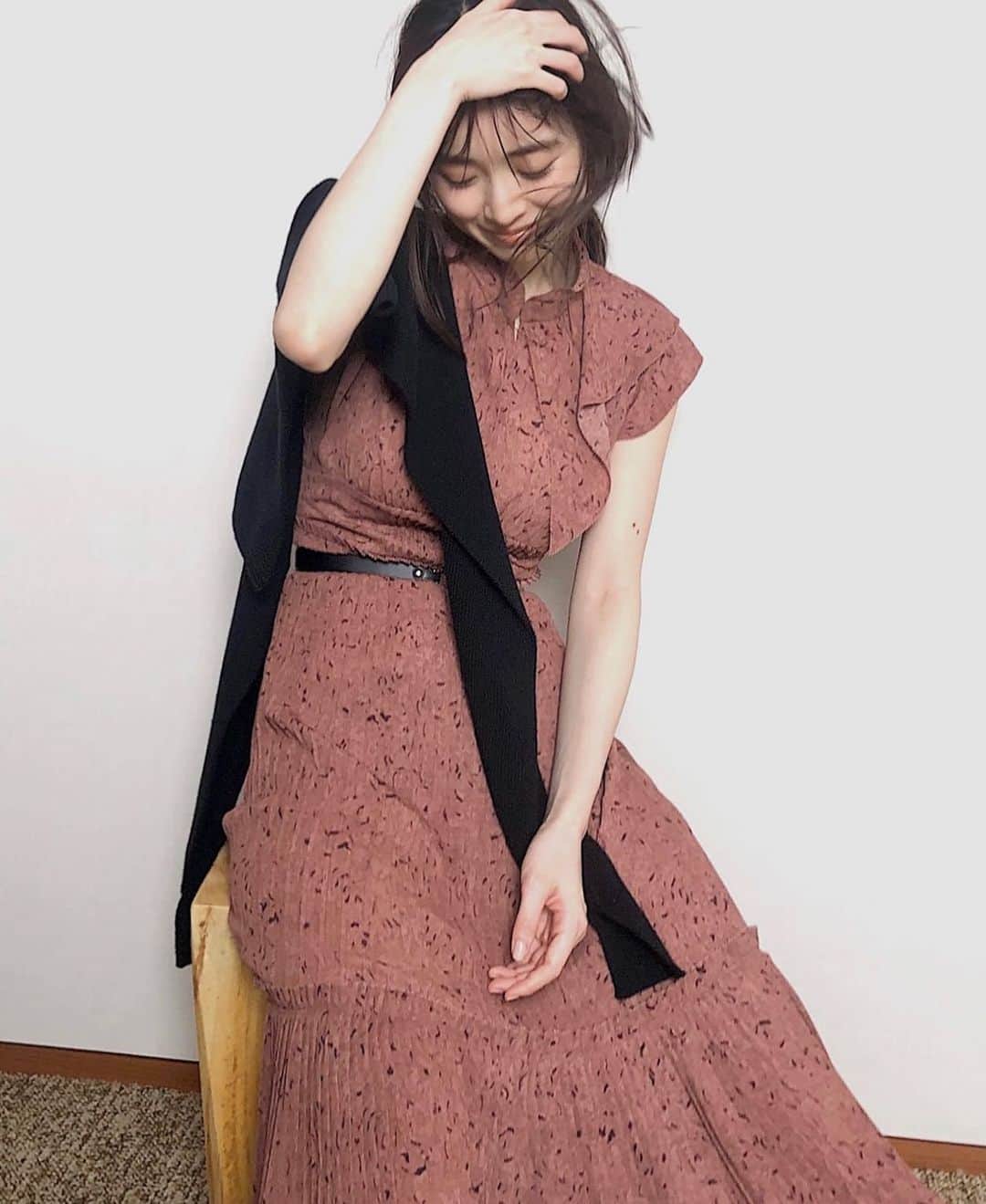 泉里香さんのインスタグラム写真 - (泉里香Instagram)「秋ものの撮影が少しずつ始まりました🍇 秋ワンピ🍐 dress #snidel」6月24日 21時14分 - rika_izumi_