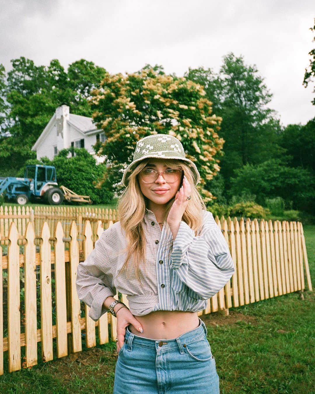 のインスタグラム：「i can see it now👒 #versaceeyewear  #ad」