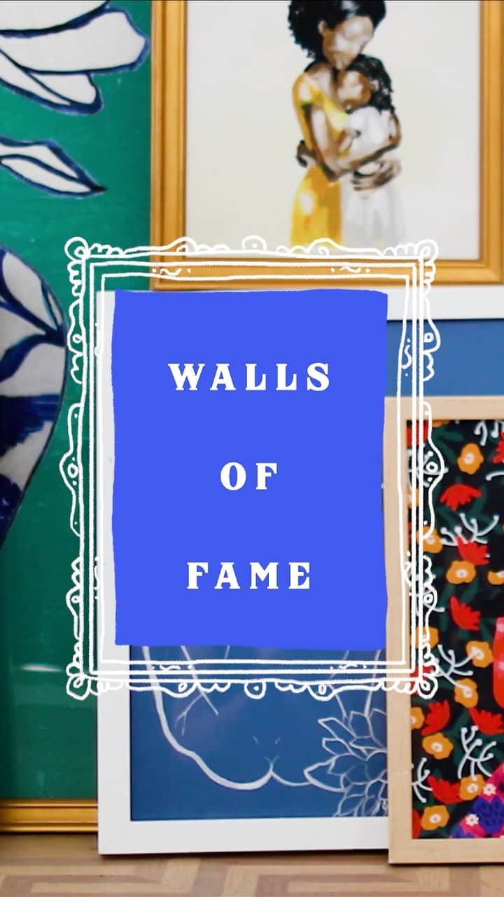 Anthropologieのインスタグラム：「"Art is the easiest way to reflect your personal style in your home," says prop-and-interior stylist Jonathan Thornton. Watch on for his tried-and-true gallery wall tips, then get started on your own custom curation by selecting from dozens of delightful @AnthroLiving prints 🖼️💐(link in bio to shop!)」