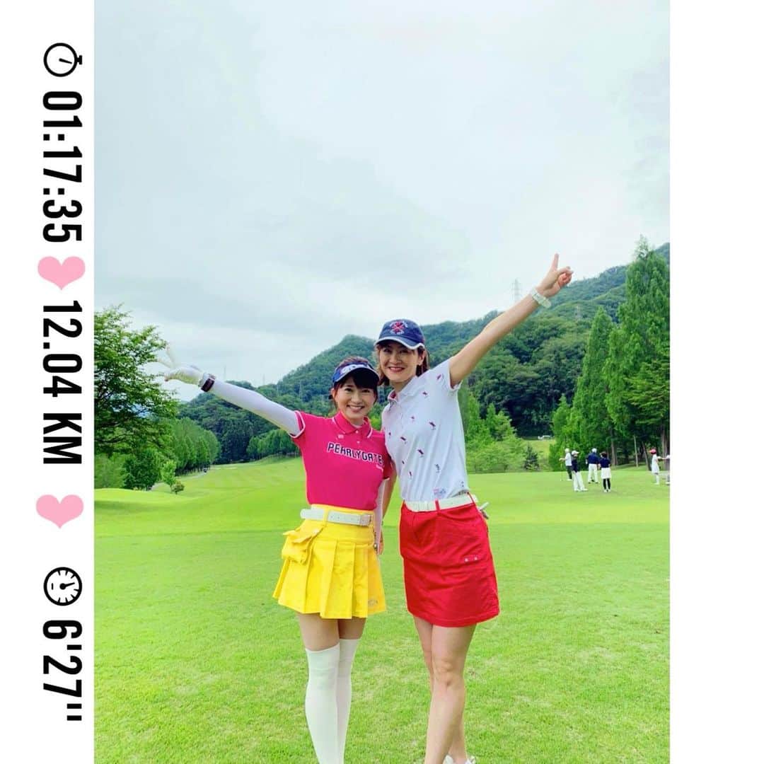 長谷川朋加のインスタグラム：「♡  ✎५⋆*{ 東京タワーに恋してる🗼 } ୨୧-------------------------------- ୨୧  おはようございます♪ 🤳大好きなようこさんと♡ コンペ楽しかったな⛳️  東京タワーのふもとに お布団敷いて寝たいよー☀️🌈笑  学生の時から大好きな東京タワー！ ランナーになって東京に戻ってきたら ますます愛しい存在になっていました🗼  週末の金曜日🏃‍♀️ 楽しくハッピーにいきましょ❤️  ୨୧ -------------------------------- ୨୧ #やりたい事は全部やる #全力前向き前のめり #走るの大好き」