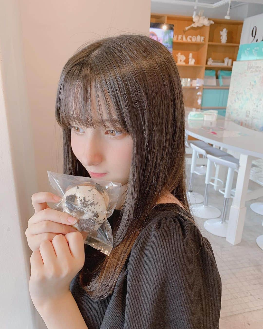 エイミーさんのインスタグラム写真 - (エイミーInstagram)「どーなつ🍩  27日の日曜日はいるのでぜひ来てね🍴  あとね！美容院行ってきました🖤  #エイミー #amy #06 #JC #中学生 #どーなつ #ドーナツ #ミニリング」6月25日 17時28分 - amy__1021