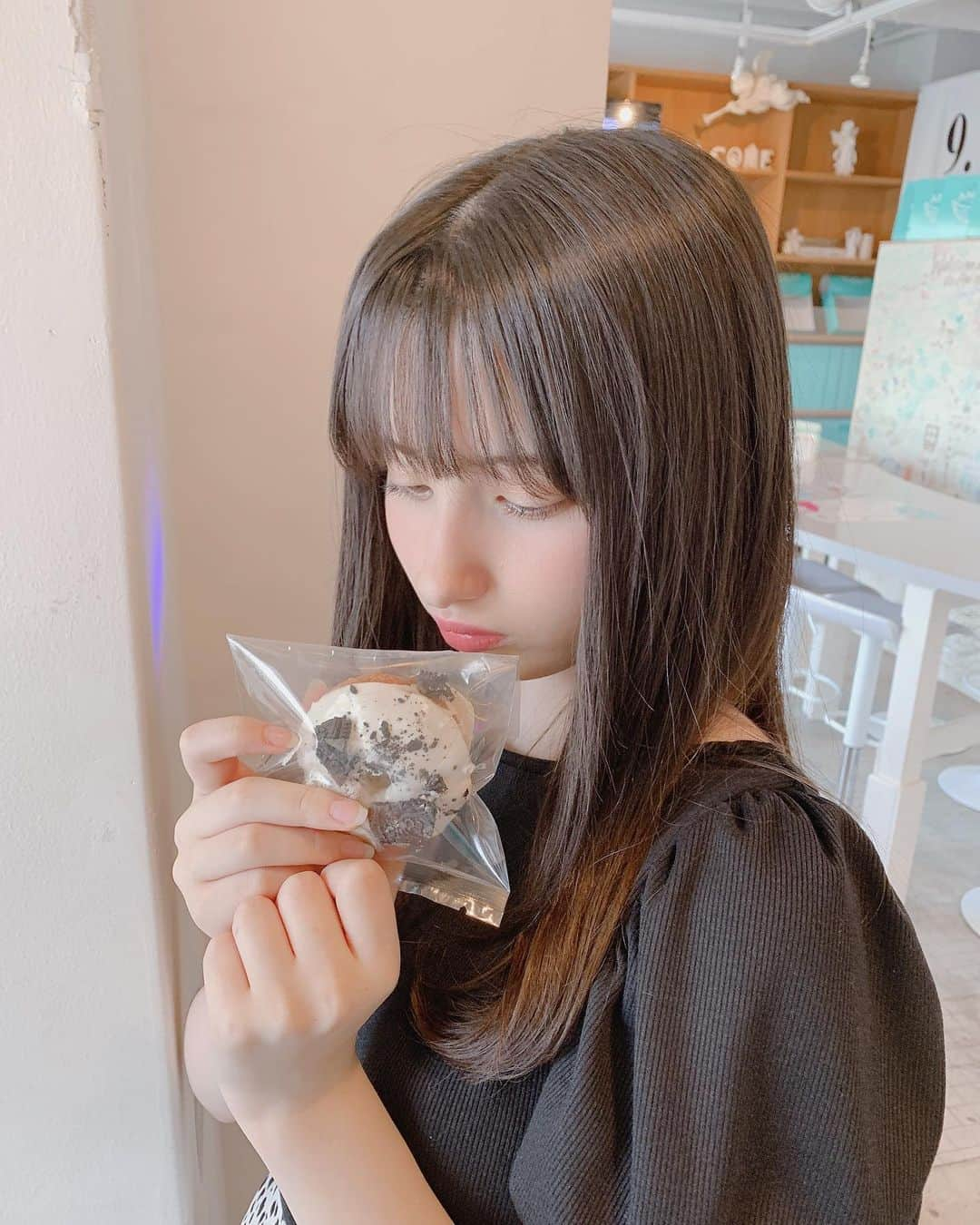 エイミーさんのインスタグラム写真 - (エイミーInstagram)「どーなつ🍩  27日の日曜日はいるのでぜひ来てね🍴  あとね！美容院行ってきました🖤  #エイミー #amy #06 #JC #中学生 #どーなつ #ドーナツ #ミニリング」6月25日 17時28分 - amy__1021