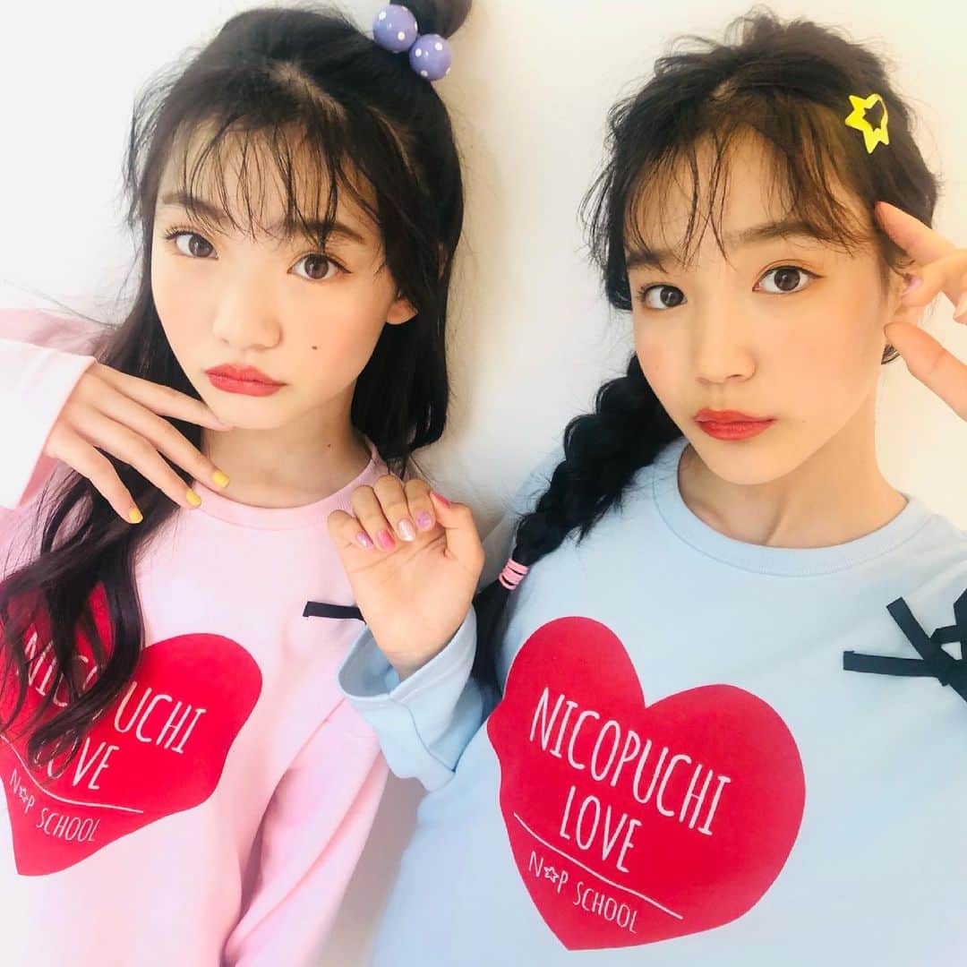 ニコ☆プチのインスタグラム：「🍒  顔が似てきた🤔?? YouTubeもいろいろあがってるから見てみてね👶🏻💓  #石原咲奈 #星乃あんな #さなんにゃ」