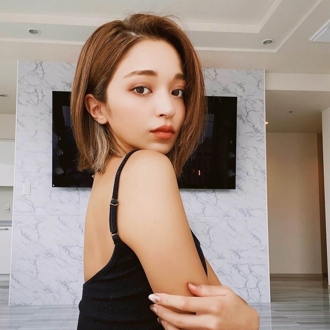 CARINA（日向カリーナ）のインスタグラム：「innercolor💙💎」