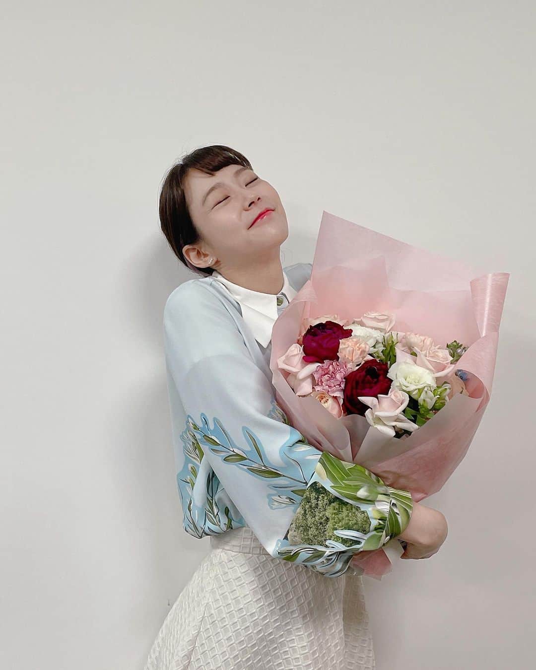 ハン・スンヨンのインスタグラム：「#인생덤그녀 마지막회 공개되었어요!  촬영하면서 정말 많은 생각을 들게 하는 작품이었습니다. 웹드는 두고두고 정주행 가능하다는거! 리아, 만리! 정말 즐거웠어요! #tvnd」