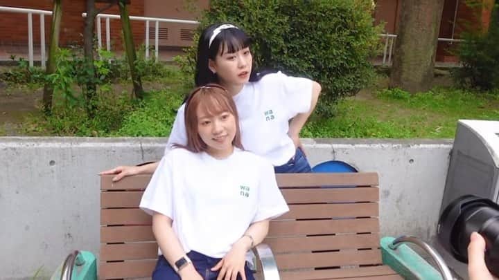 山下恵奈のインスタグラム：「🌛お知らせ🥬  むくえなのグッズブランド「chik」から第3弾が発売されます！！  今回はTシャツが3種類とハンディーファンです！  セットには特典もついてたり、イベントも開催されるのでぜひみんなチェックしてください🙇🏻‍♀️💖  今回はサイトもこだわって作らせてもらいました🥺 見てほしい〜！！  詳しくは今日の動画を見てね🤍🤍  #むくえな #グッズ #chik」