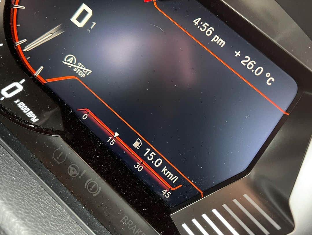 織戸学さんのインスタグラム写真 - (織戸学Instagram)「鈴鹿サーキットへ  のんびりドライブ  CarbonAero 良いな。  僕の持ってる車の中でも最高の エコカー  #maxorido」6月26日 7時18分 - maxorido