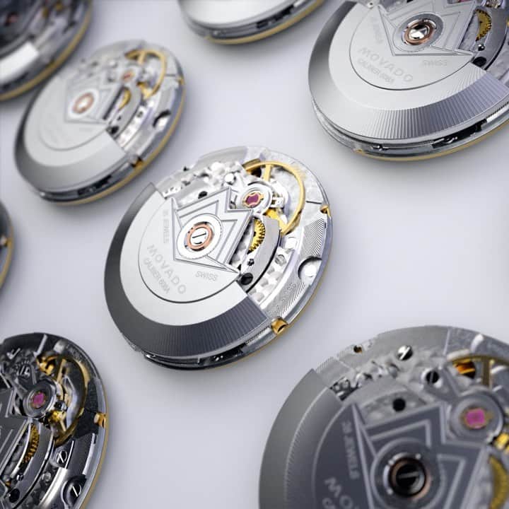 モバードのインスタグラム：「The real magic is inside. With every flick of your wrist, you power the mechanical marvel that is a Movado automatic watch. Head to Movado.com to check out the full #MovadoSE Automatic collection and all our automatic timepieces.   Video: @jvarta」