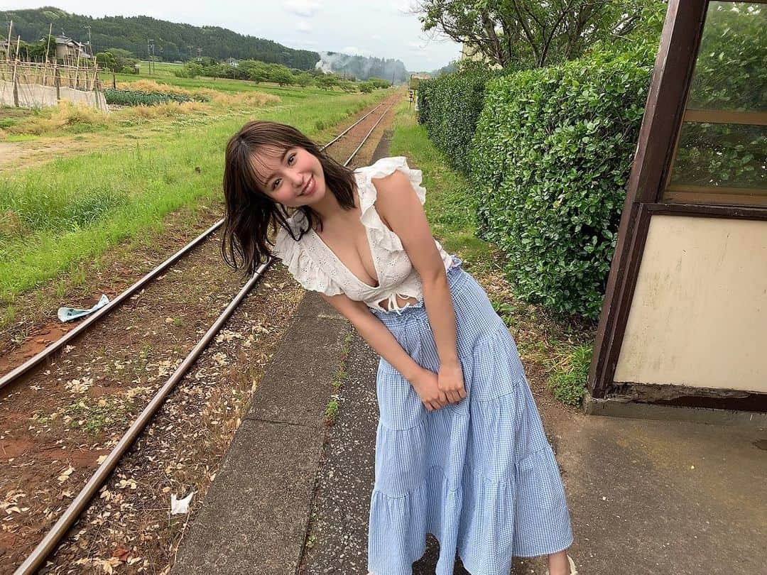 近藤里奈さんのインスタグラム写真 - (近藤里奈Instagram)「お知らせです📢  6/28に発売される週刊プレイボーイさんで久しぶりのグラビアに挑戦させていただきました！  たくさんの方に見てほしいです☺️ チェックお願いします🍒  #週刊プレイボーイ #グラビア」6月26日 16時53分 - rina_kondo_0223