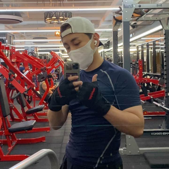 のインスタグラム：「헬린이의 하루 🏋️」