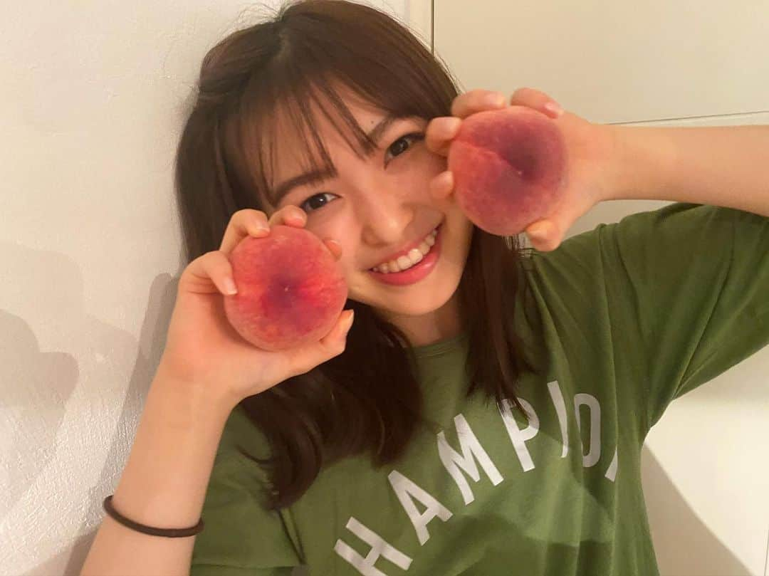 野崎奈菜さんのインスタグラム写真 - (野崎奈菜Instagram)「♡🍑 ⁡ ノーマルカメラでりんごヘアでお家感笑」6月26日 18時10分 - lunelapin_na7