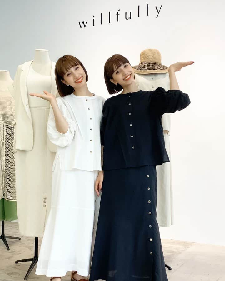 谷奥えまのインスタグラム：「大好きなブランドwillfullyのss展示会へお邪魔しました♪  夏服めっちゃかわいかったぁ♡♡   えりと色違いで着てるセットアップもwillfullyのだよ😚」
