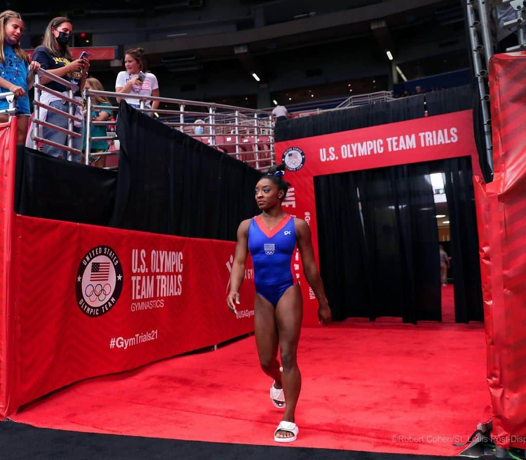 シモーネ・バイルズさんのインスタグラム写真 - (シモーネ・バイルズInstagram)「olympic trials day 1 was a success ✨ looking forward to day 2」6月27日 3時15分 - simonebiles