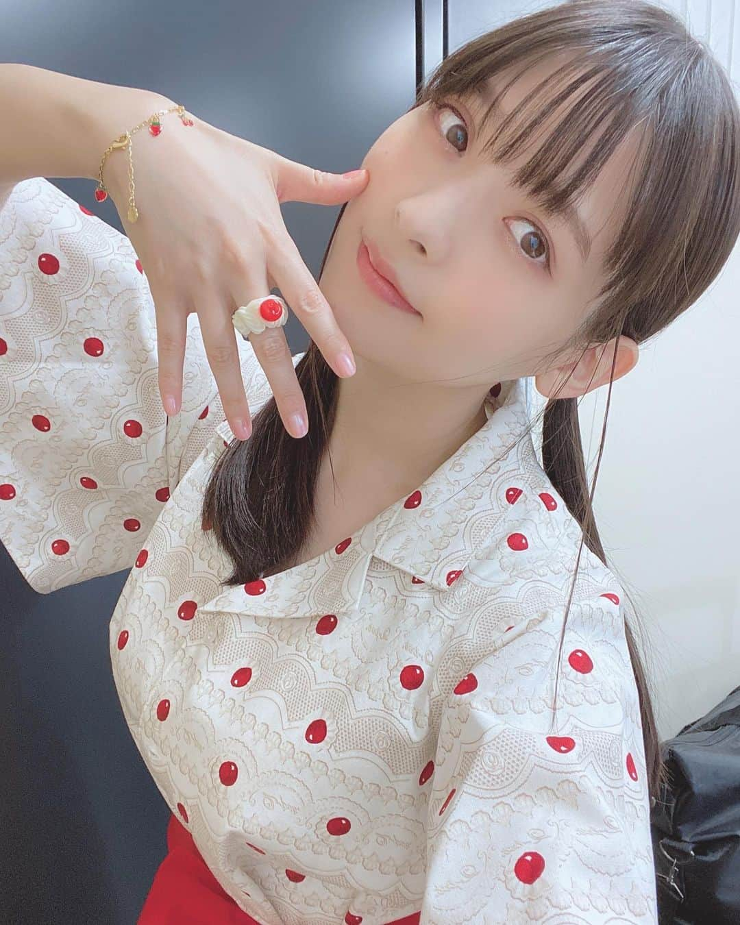 上坂すみれさんのインスタグラム写真 - (上坂すみれInstagram)「今日はQ-pot.のチェリーいっぱいコーディネートでした！ 池袋サンシャイン、ガチャガチャがたくさんありました（　＾ω＾）  #qpot #上坂すみれ」6月26日 18時23分 - uesaka_sumire