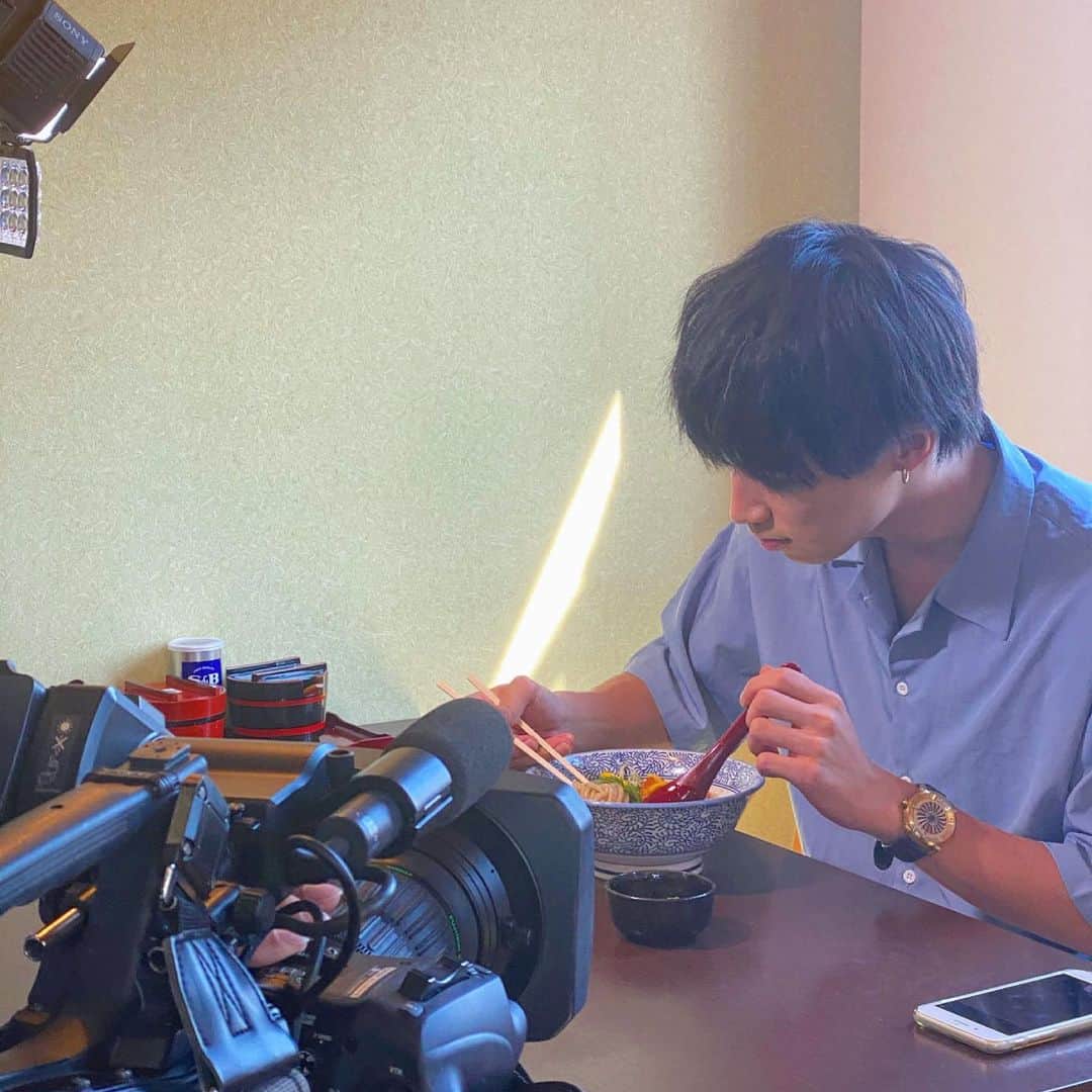 大谷悠哉さんのインスタグラム写真 - (大谷悠哉Instagram)「Osyastagram ZTVにて放送中です！ぜひみてね！  めちゃくちゃ美味しいラーメン食べましたよ😎😎😎 . . #Osyastagram #ZTV #三重県 #津市 #粋や #ラーメン #拉麺 #津市グルメ #映え #インスタ映え #インスタグラマー #黒髪男子 #ももくん #荒野行動 #Tiktok #tiktokjapan」6月26日 20時11分 - s_410yuya