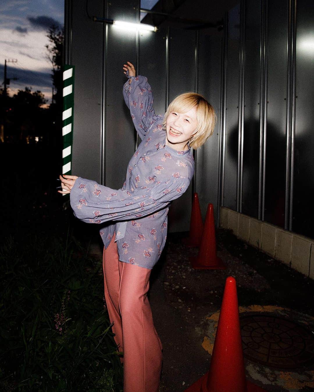 MAYU EMPiREのインスタグラム：「Photography @sotobayashi_kenta  Styling @masataka_hattori」