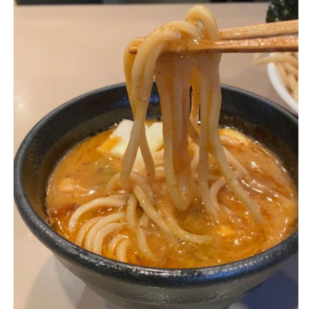 野田すみれさんのインスタグラム写真 - (野田すみれInstagram)「都内のつけ麺人気店💕 五ノ神製作所：濃厚海老だしの利いたパンチのあるスープがもちもちの太麺に絡んでマッチング最高💛」6月26日 20時34分 - sumire0208