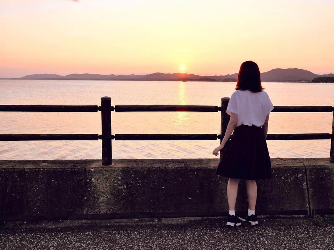 西原さつき（さつきぽん）さんのインスタグラム写真 - (西原さつき（さつきぽん）Instagram)「* ⁡ 島根県から帰ってきました！ 景色が本当にきれいできれいで……東京へ戻ってきても余韻がずっと残っています🥺 またいつか行きたいなぁ。。。 ストーリーズに風景の写真などアップしていきます📷🌟  #島根県  #宍道湖  #宍道湖の夕日」6月26日 22時20分 - satsuki_nishihara
