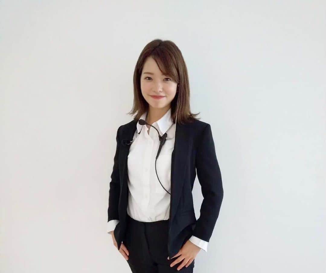 濱村春香のインスタグラム：「. 今回の旬ナビは あるとうもろこしをリサーチします！ 珍しくシュッとした私です笑 ⁡ 明日6/27(日)朝9時〜 再放送6/28(月)朝10時〜 ⁡ ぜひご覧ください！ ⁡ #かながわ旬菜ナビ #旬ナビ #JA #JA神奈川グループ #テレビ神奈川 #tvk #montbell #衣装提供」