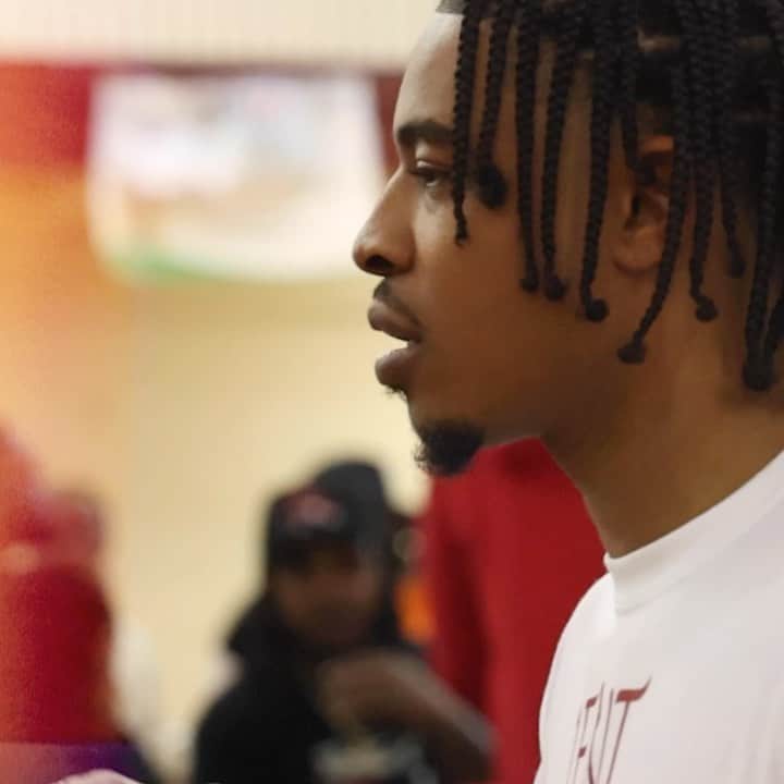 タイラー・ユリスのインスタグラム：「First annual 1ENT vs NFL all star game was a success ‼️ We appreciate everyone who participated or just came out to show love. It’s the first of many events we will be putting together to show that the city can come together for something positive no matter what’s going on❗️look out for gang @showtime_walton coaching on the eybl circuit with one of the top 15u teams in the country 🤞🏾🖤」