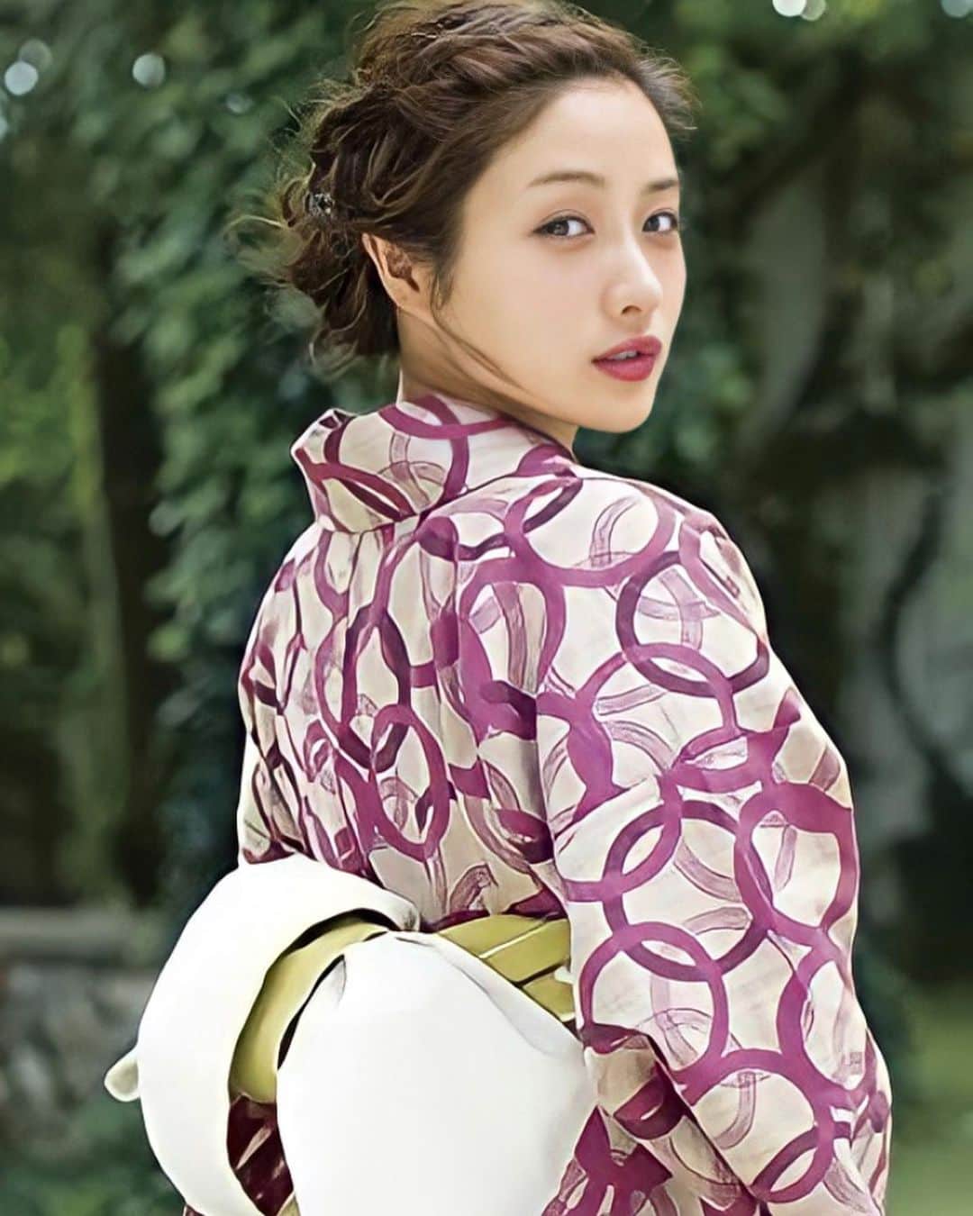 石原さとみ ファンアカウントさんのインスタグラム写真 石原さとみ ファンアカウントinstagram 和服集 石原さとみ さん 浴衣 着物 和服 ヘアアレンジ 可愛い 6月27日 10時43分 Ishihara Satomi719