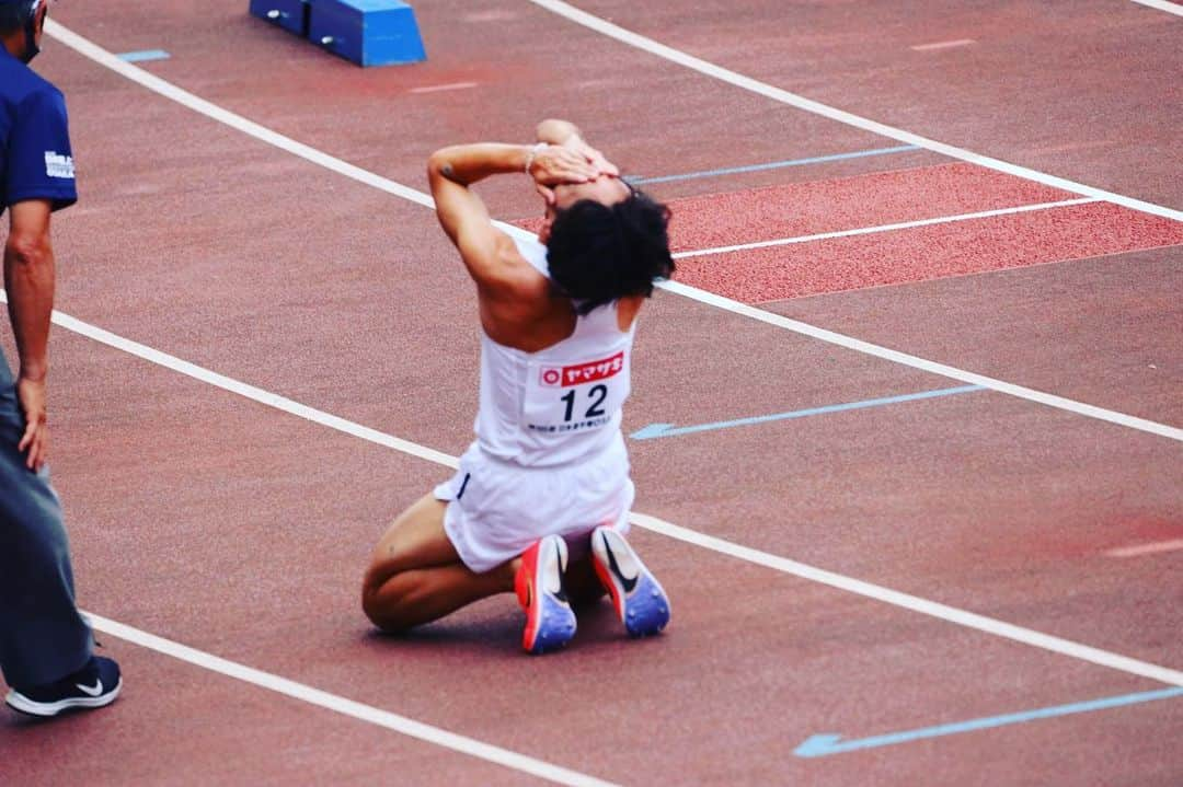 青木涼真のインスタグラム：「日本選手権OSAKA 3000SC 8'20"70の自己ベストで3位、東京五輪参加標準を突破して内定を勝ち取ることが出来ました。  東京五輪を世界と戦うための一歩目にできるよう頑張ります。  たくさんの応援、お祝いのメッセージ等ありがとうございました。 返事が出来てないものも全て目を通しています。」