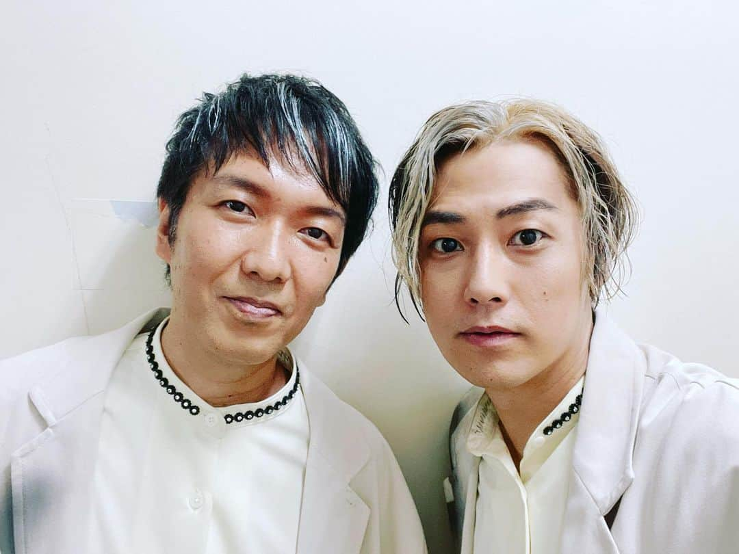 福士誠治さんのインスタグラム写真 - (福士誠治Instagram)「MISSION LIVE0627 皆さんのおかげでとても素敵な時間でした。( ＾∀＾)  皆さんとここに居るって事が本当に大切で大事で素敵な事だと改めて思いました。  とにかく本日はありがとうございましたぁー  #福士誠治 #濱田貴司 #MISSION公式 #0627 #人の温もり」6月27日 18時14分 - seiji_fukushi