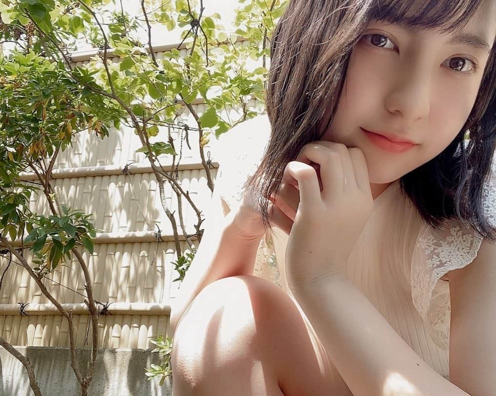 のインスタグラム：「夏だね。  #ノースリーブ #fjk #高校生 #夏 #コーデ」
