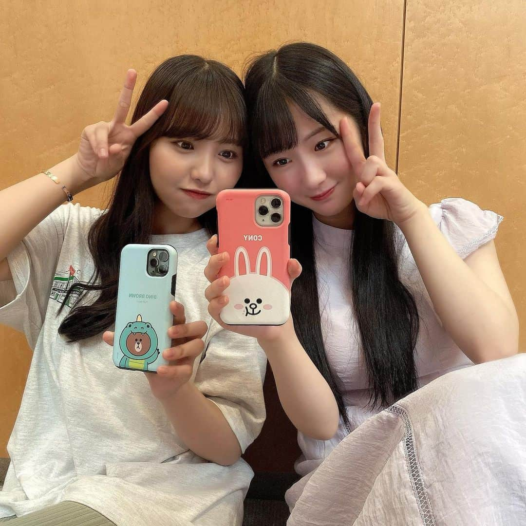 中野美来さんのインスタグラム写真 - (中野美来Instagram)「. . . ゆずちゃんとほぼお揃いのスマホケース💙💗 . みらこが買ってたら、「これ可愛い。」って言って買い出した本郷さんです(^ ^) . . #おここの分も買いに行く」6月28日 0時03分 - _miraco