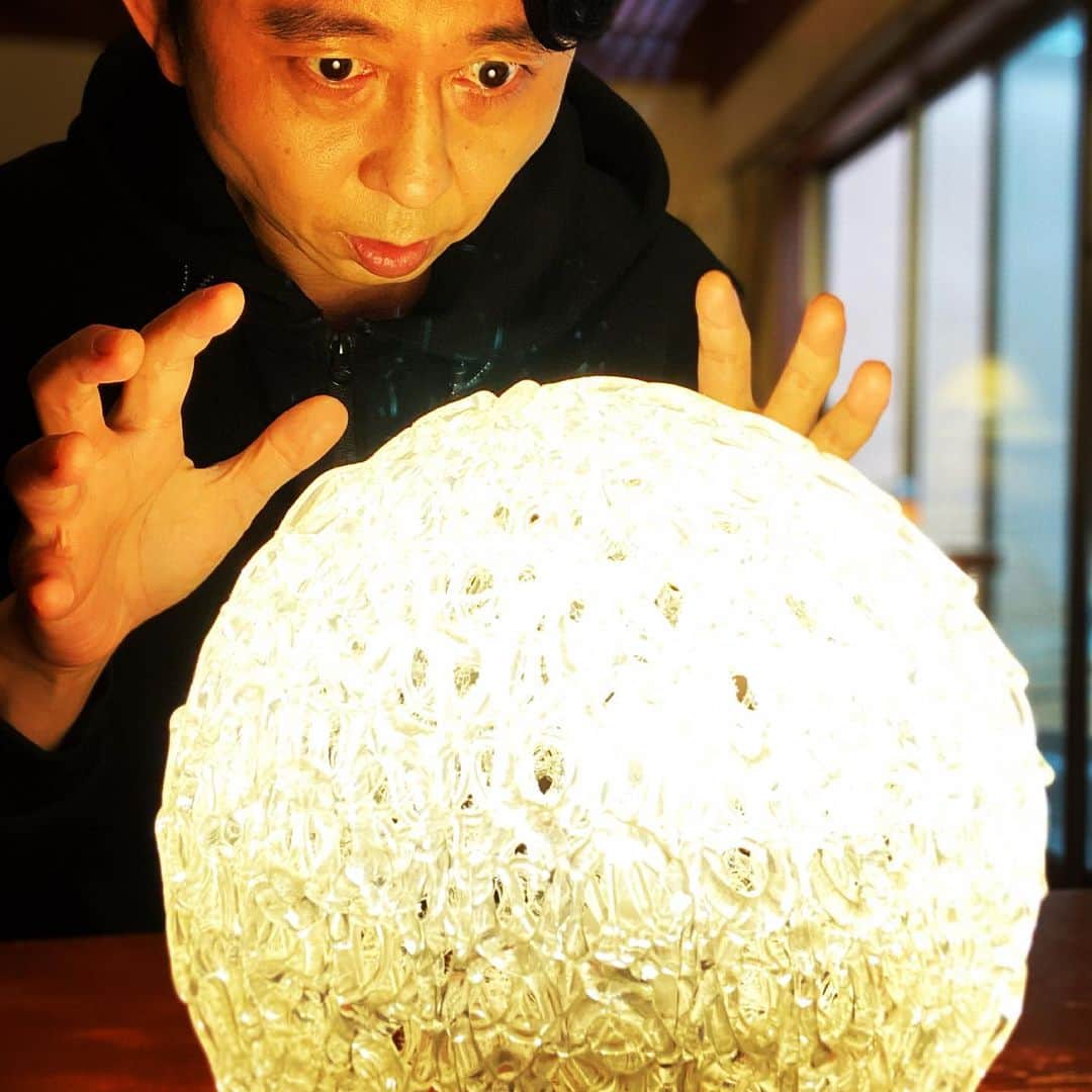 有吉弘行さんのインスタグラム写真 - (有吉弘行Instagram)「村人が拾ってきた玉は、恐ろしい力を秘めていました。。」6月28日 7時31分 - ariyoshihiroiki