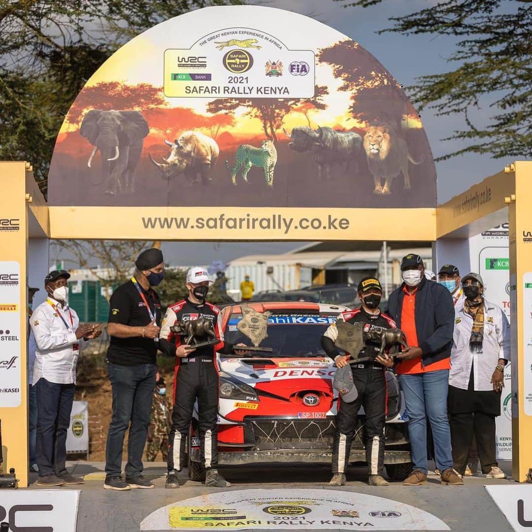 勝田貴元さんのインスタグラム写真 - (勝田貴元Instagram)「P2 WRC Safari Rally!! We did it 🤟🥇🥈 Thanks to all of you guys! 👊 WRC 第6戦 ラリーサファリ 総合2位でフィニッシュしました！ 応援ありがとうございました！  #TK18 📸 @timoanisphotography   @officialwrc @wrcsafarirally  @tgr_wrc @toyota_gazoo_racing  @redbulljapan @jmlatvala  ⭐️#JuhoHanninen  @buzz_co_group @marutoku_offcial  @luck_elsport @exgel_motorsport」6月28日 4時34分 - takamotokatsuta