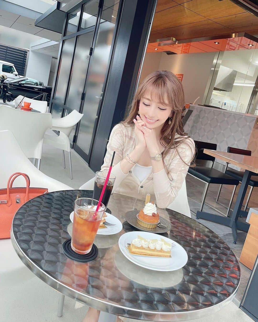 桃華絵里のグルメインスタ