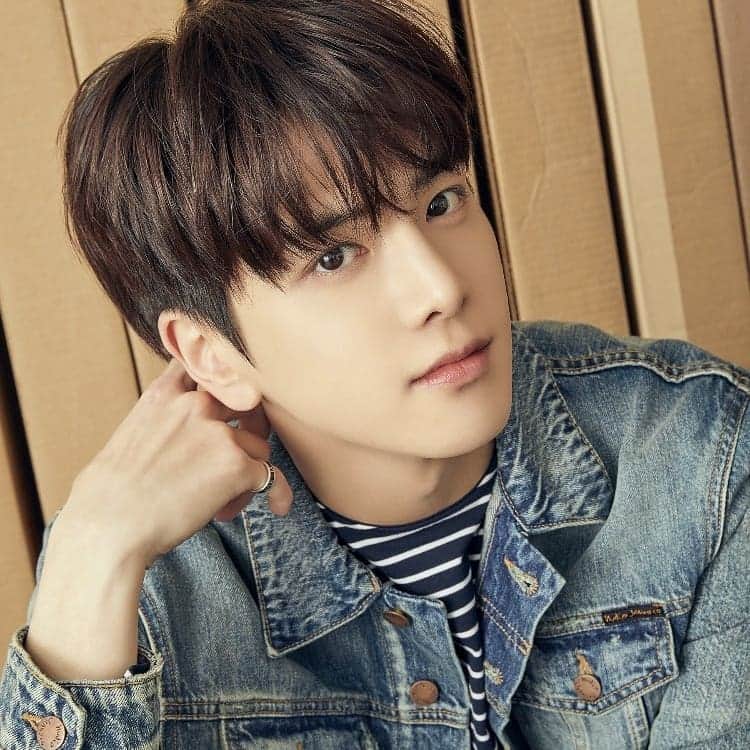 ヨンフンのインスタグラム：「CAMPUS LIFE #THEBOYZ #더보이즈 #YOUNGHOON #영훈」
