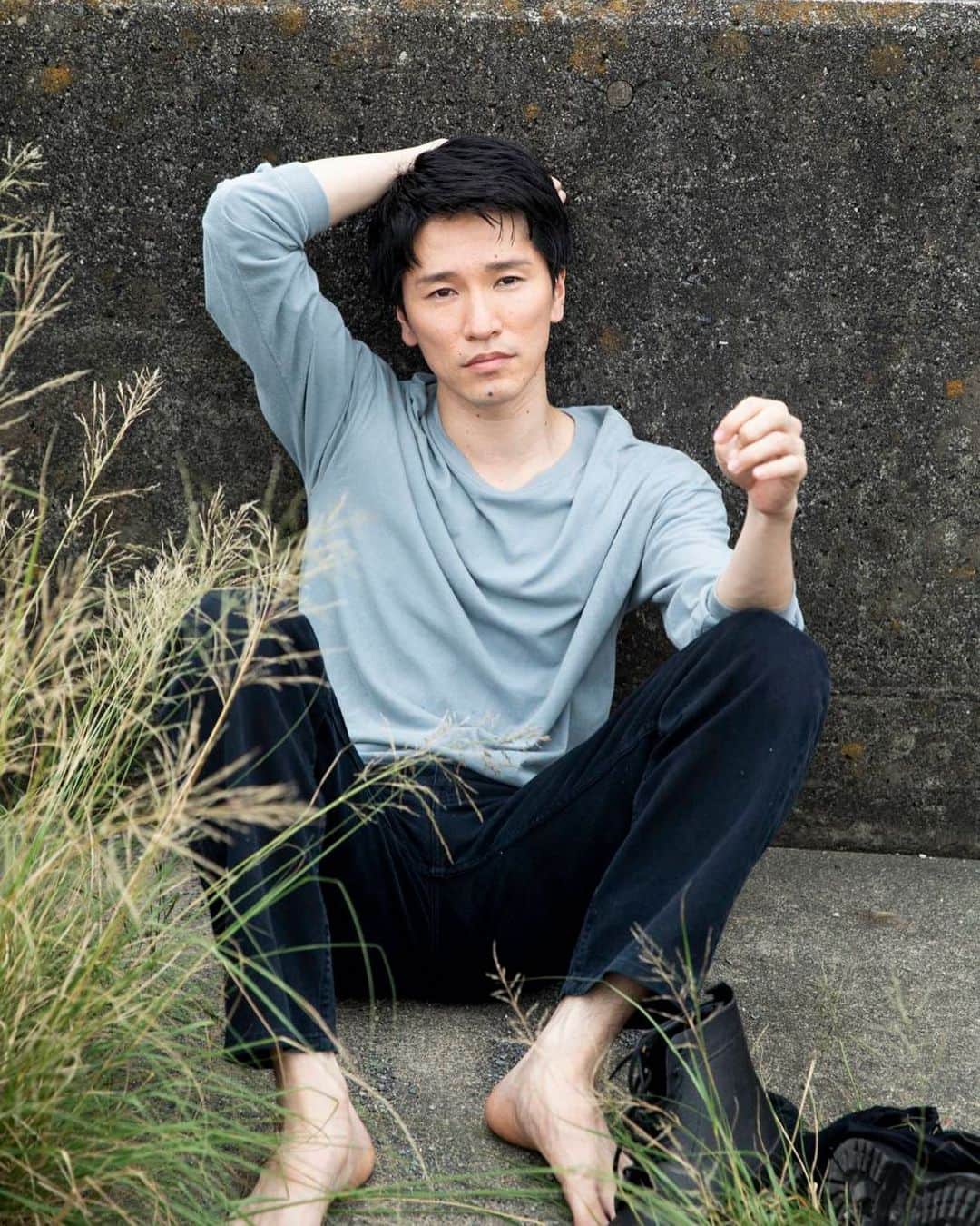 NOPPOのインスタグラム：「靴を脱いだ時の解放感」