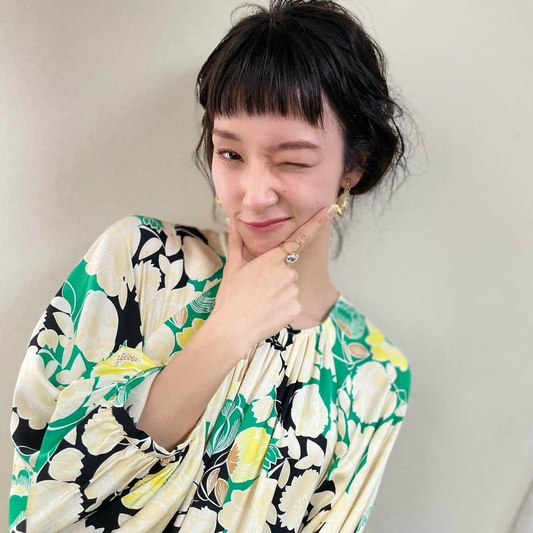 剛力彩芽さんのインスタグラム写真 - (剛力彩芽Instagram)「***  今さらながら… 可愛いお洋服たちを載せてみる♡  【酒のツマミになる話】 Dress:)) @rodebjerofficial  Boots:)) @celine  Earrings:)) @matildarose_official  Ring:)) @sortie.online   by stylist:)) @yutakotani_   hair&make:)) @megumi.ochi1031」6月28日 21時29分 - ayame_goriki_official