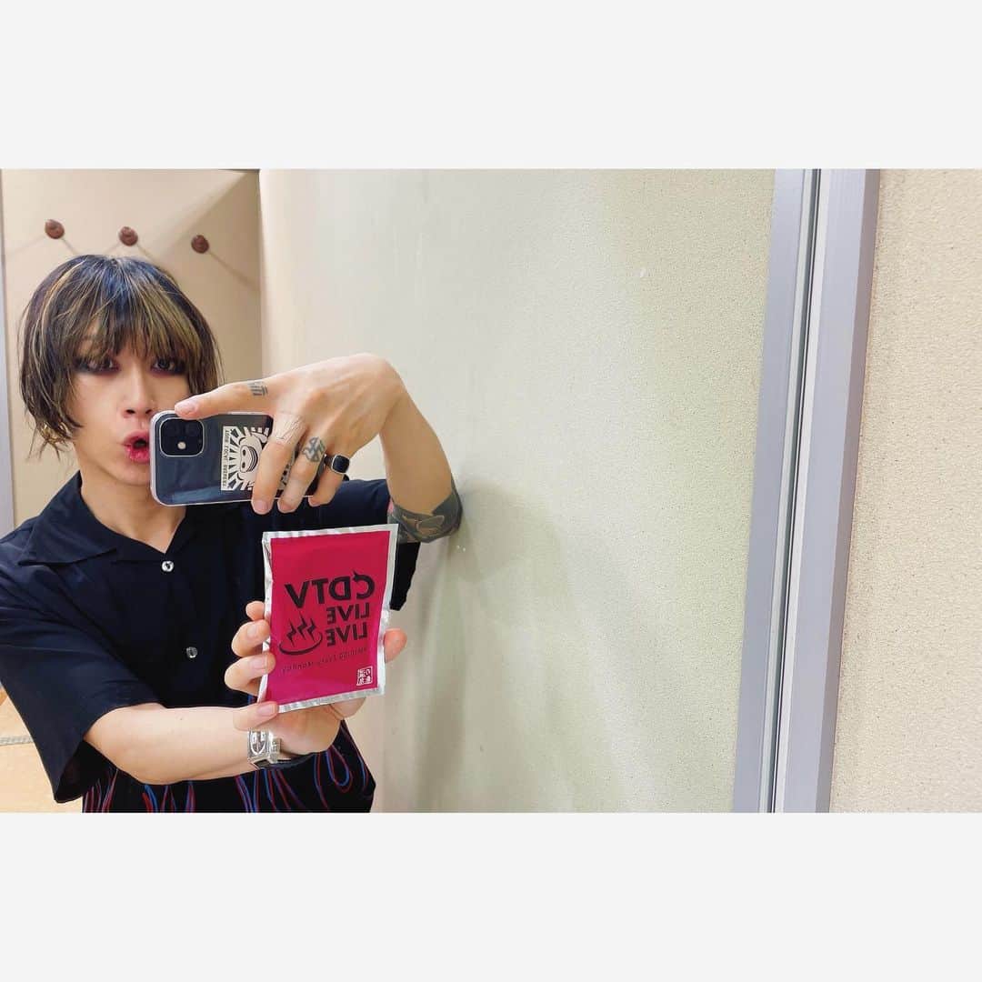 のインスタグラム：「TBSはCDTVライブライブ、生放送。 ありがとうございました。  #CDTV #cdtvライブライブ」