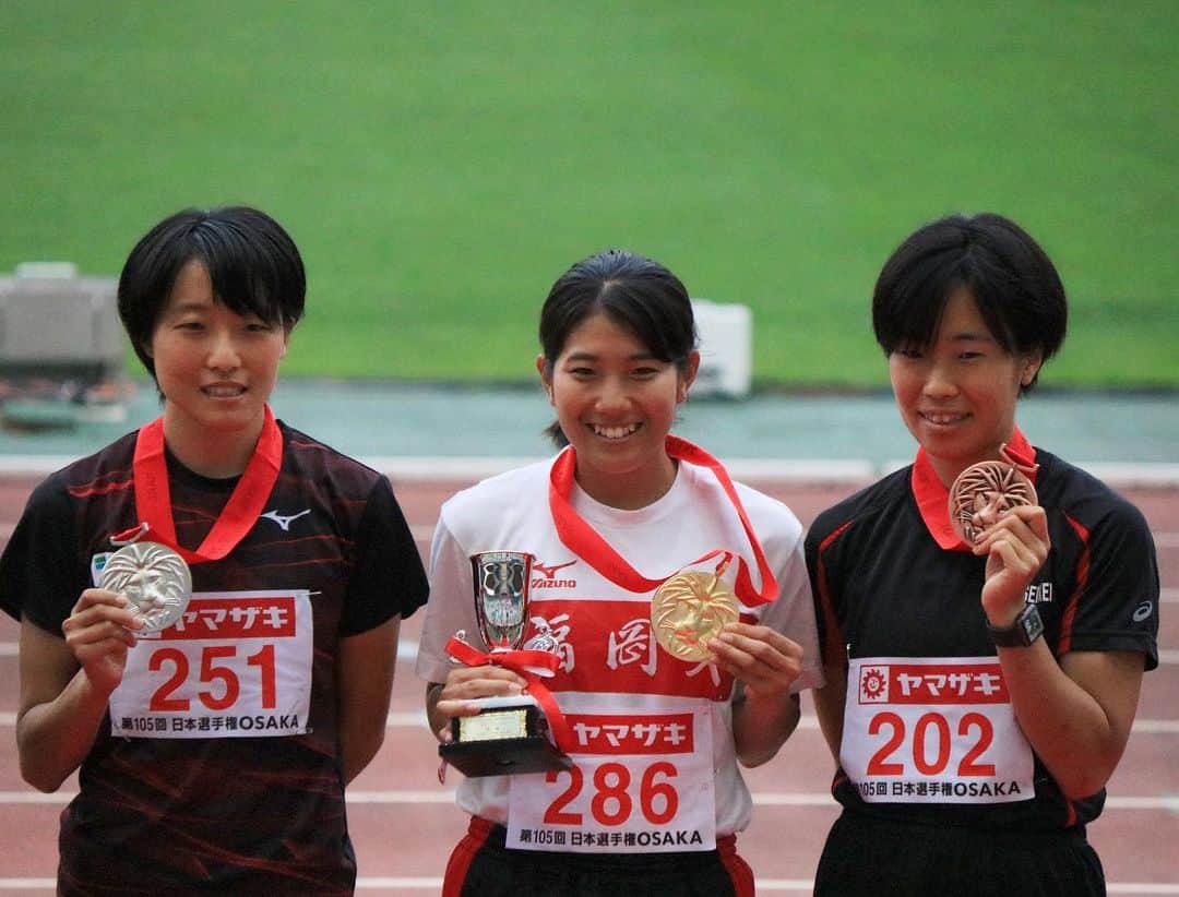 児玉芽生のインスタグラム：「日本選手権100m・200m優勝  応援ありがとうございました。 多くの方々のサポートのおかげで4日間戦うことが出来ました。 記録は目指していたものとは程遠いものになってしまったので、 これからまた頑張ります！  #日本選手権」